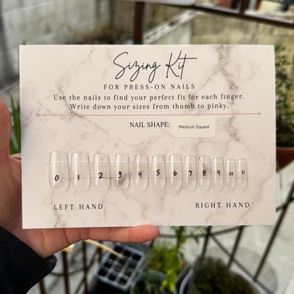 Our sizing kit is the best way to find your perfect nail fit. A good fit is key for nails that look natural and last a long time.