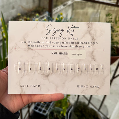 Our sizing kit is the best way to find your perfect nail fit. A good fit is key for nails that look natural and last a long time.