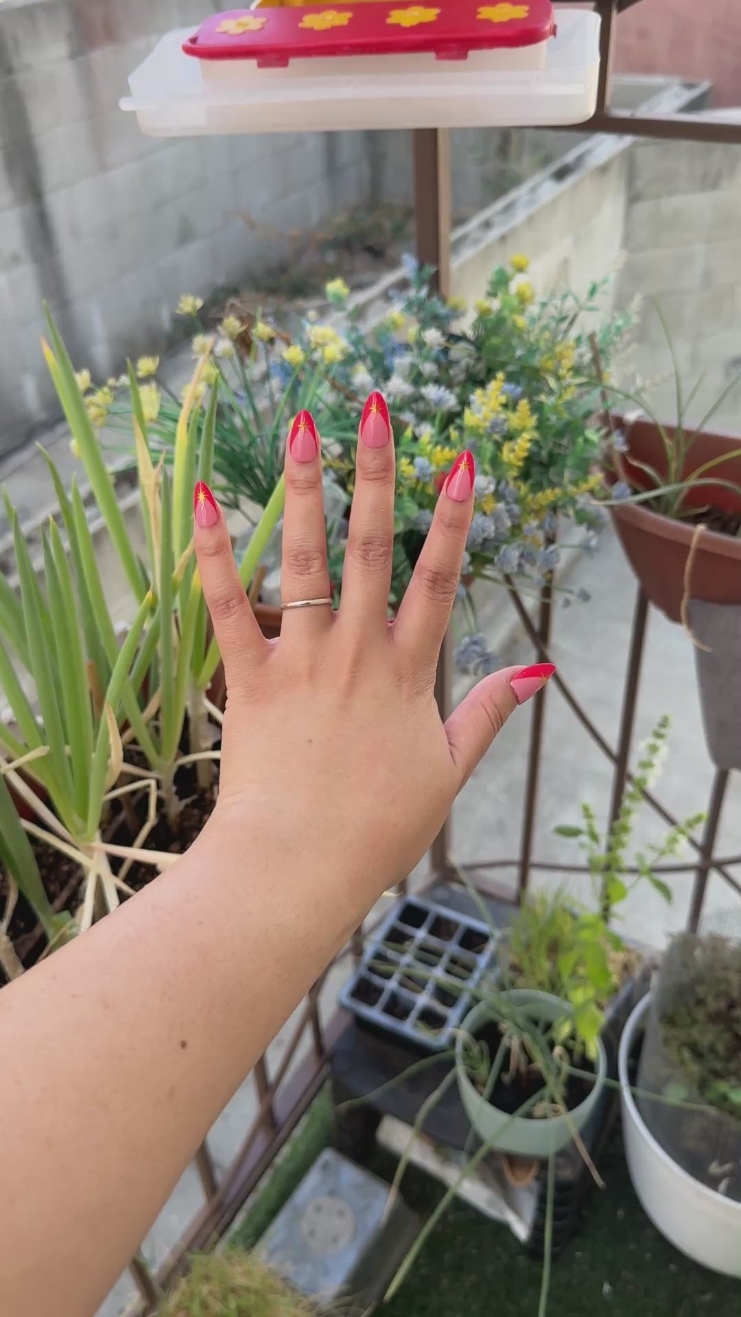 Get ready for "Red Retro Starburst" with these stunning, retro starburst design press-on nails. Featuring a pink base, red french tip design, and gold starbursts with a glossy finish. Each set is a miniature work of art, meticulously designed and hand-painted, adding a unique flair to any occasion. No time for salon appointments? Say hello to instant glamour that’s ready whenever you are. Our durable, high-quality press-ons offer a flawless, comfortable fit and are designed to last.